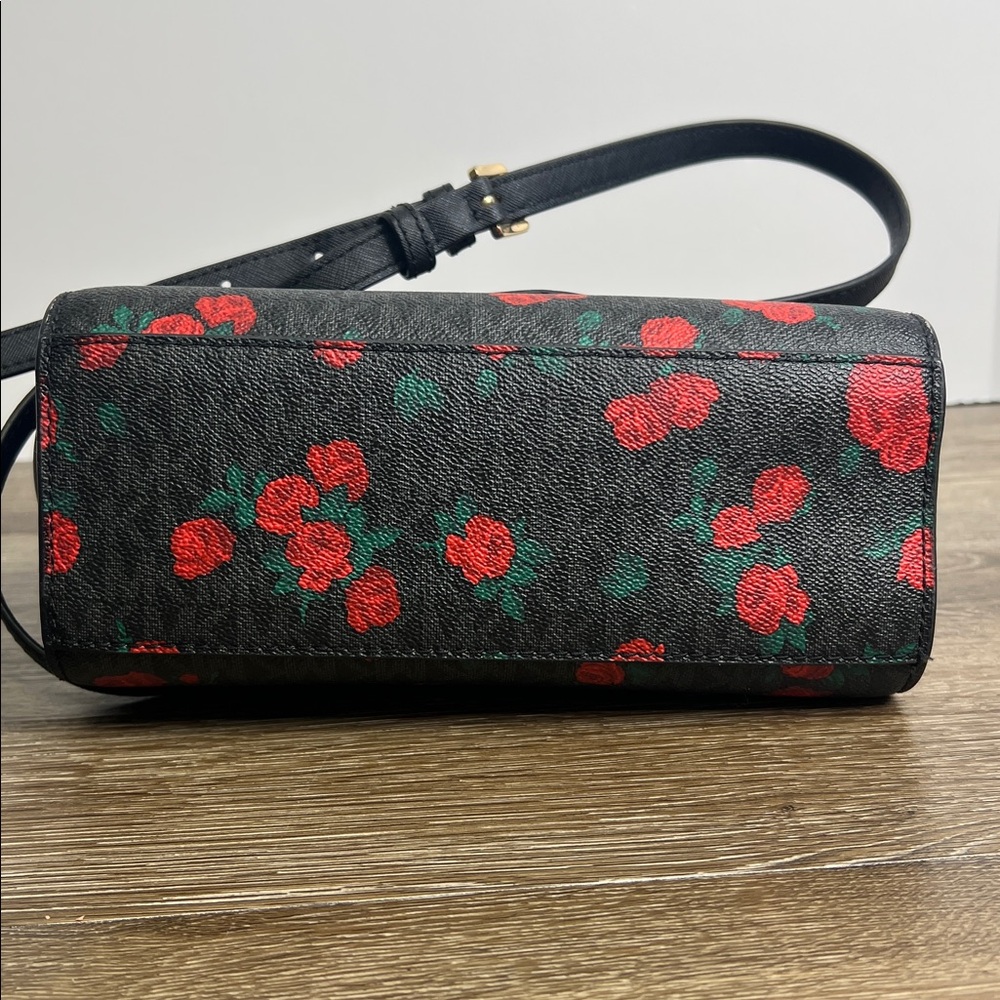 Michael Kors Jet Set Travel Rose Print Crossbody Bag – Black & Red - Picture 5 of 16